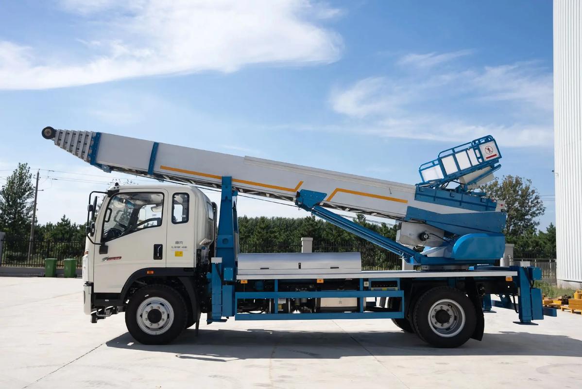 开化县云梯上料车租赁费用