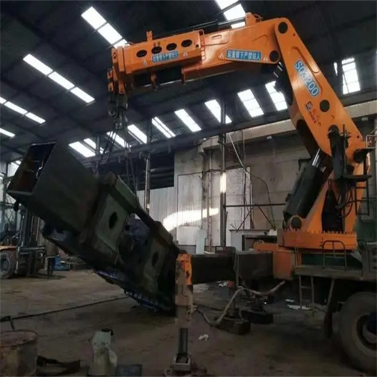 开化县200吨折臂吊出租