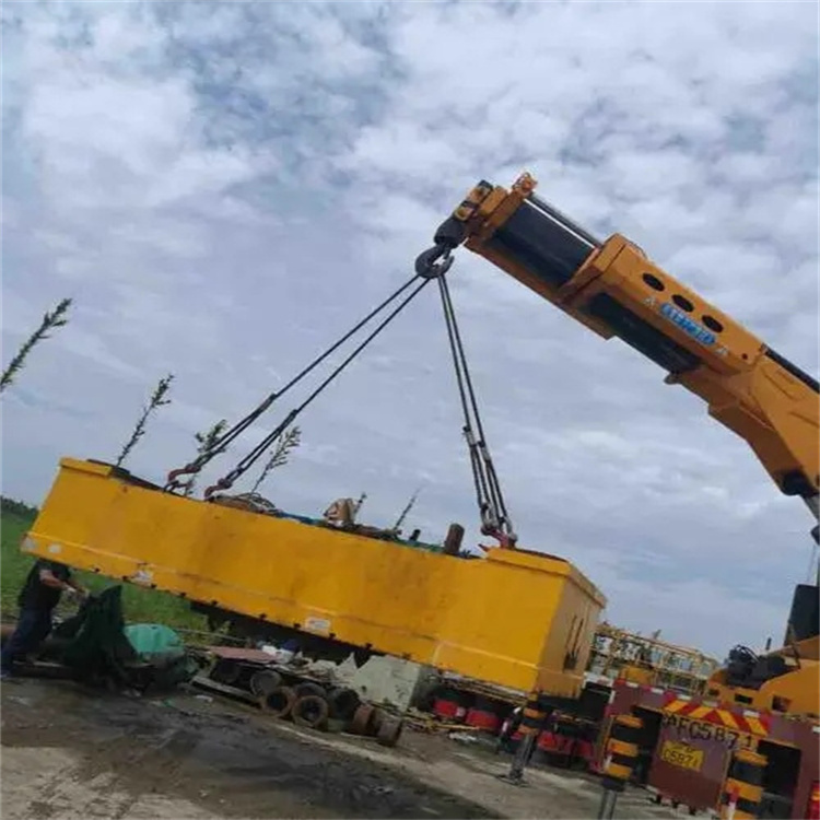 开化县随车吊吊集装箱怎么吊