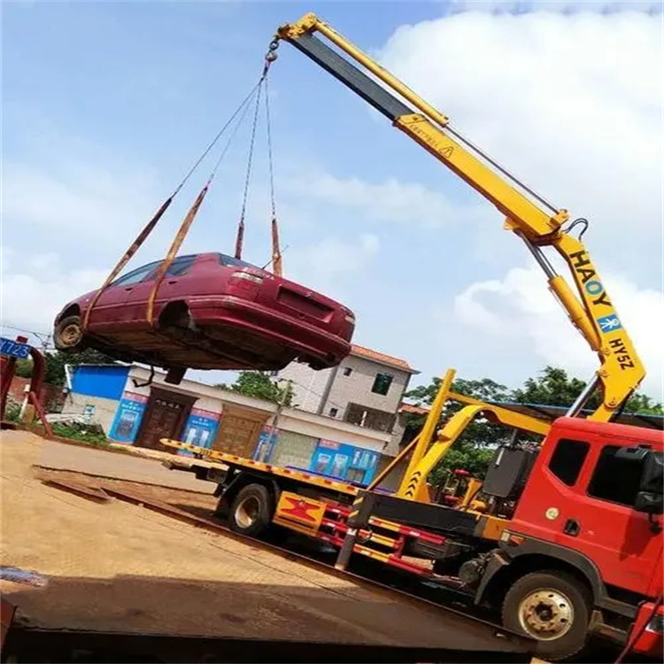 开化县吊车吊汽车的正确方法